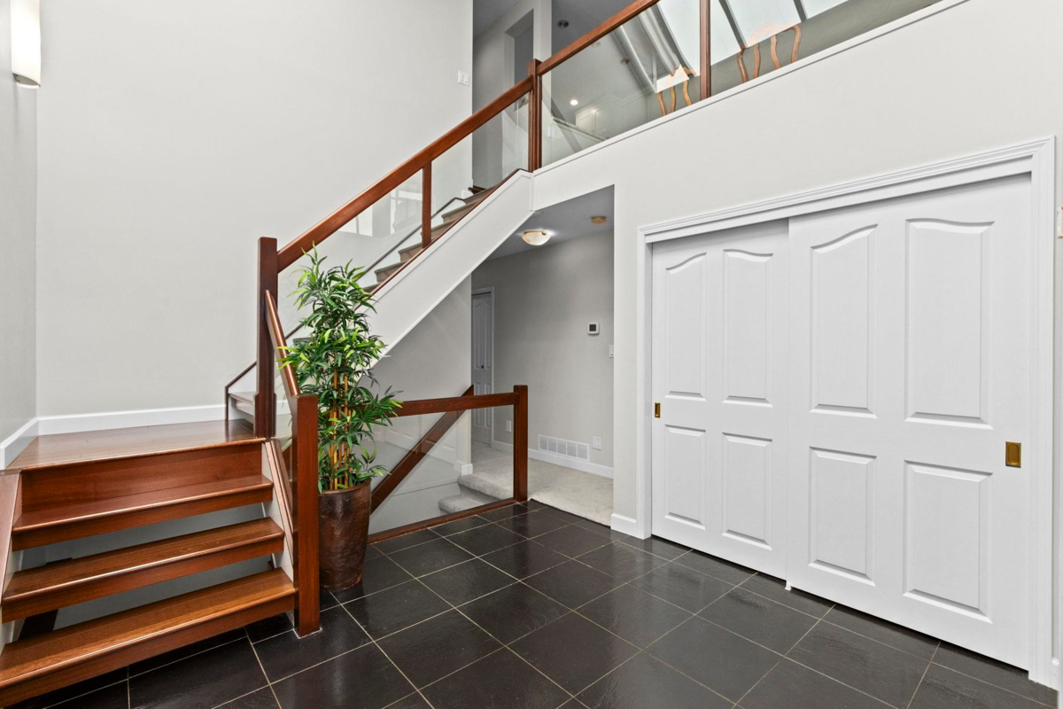 Outdoor Kitchen Photo of 2319 Marine Drive, West Vancouver, BC