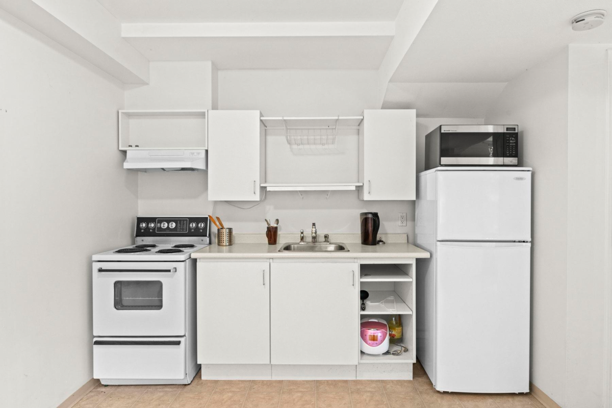 Outdoor Patio Photo of 2319 Marine Drive, West Vancouver, BC