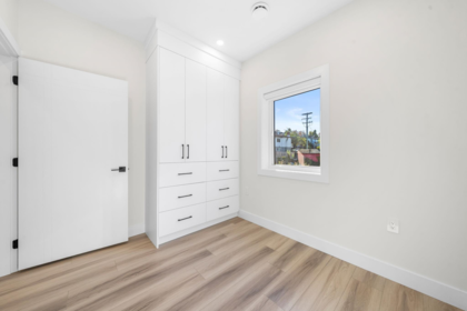 Entry Foyer Photo of 4318 Nanaimo Street, Vancouver, BC