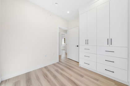 Hallway Photo of 4318 Nanaimo Street, Vancouver, BC