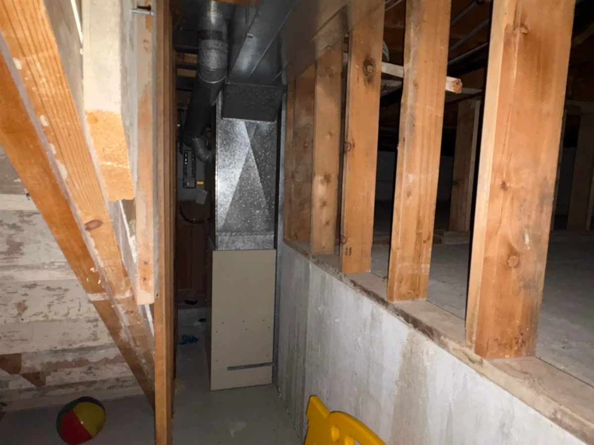 Basement Recreation Room Photo of 10476 169a Street, Surrey, BC