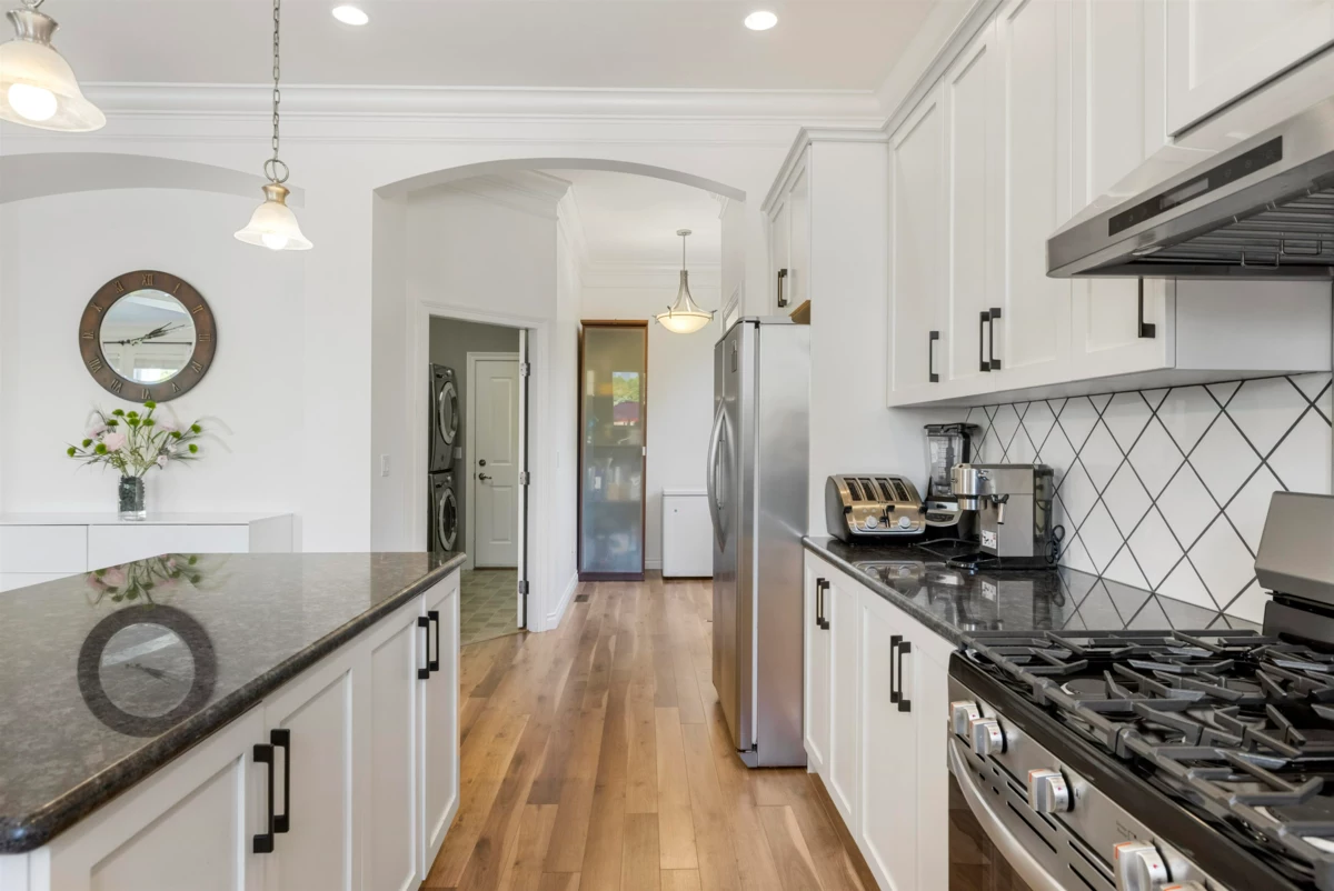 Basement Recreation Room Photo of 19629 68a Avenue, Langley, BC