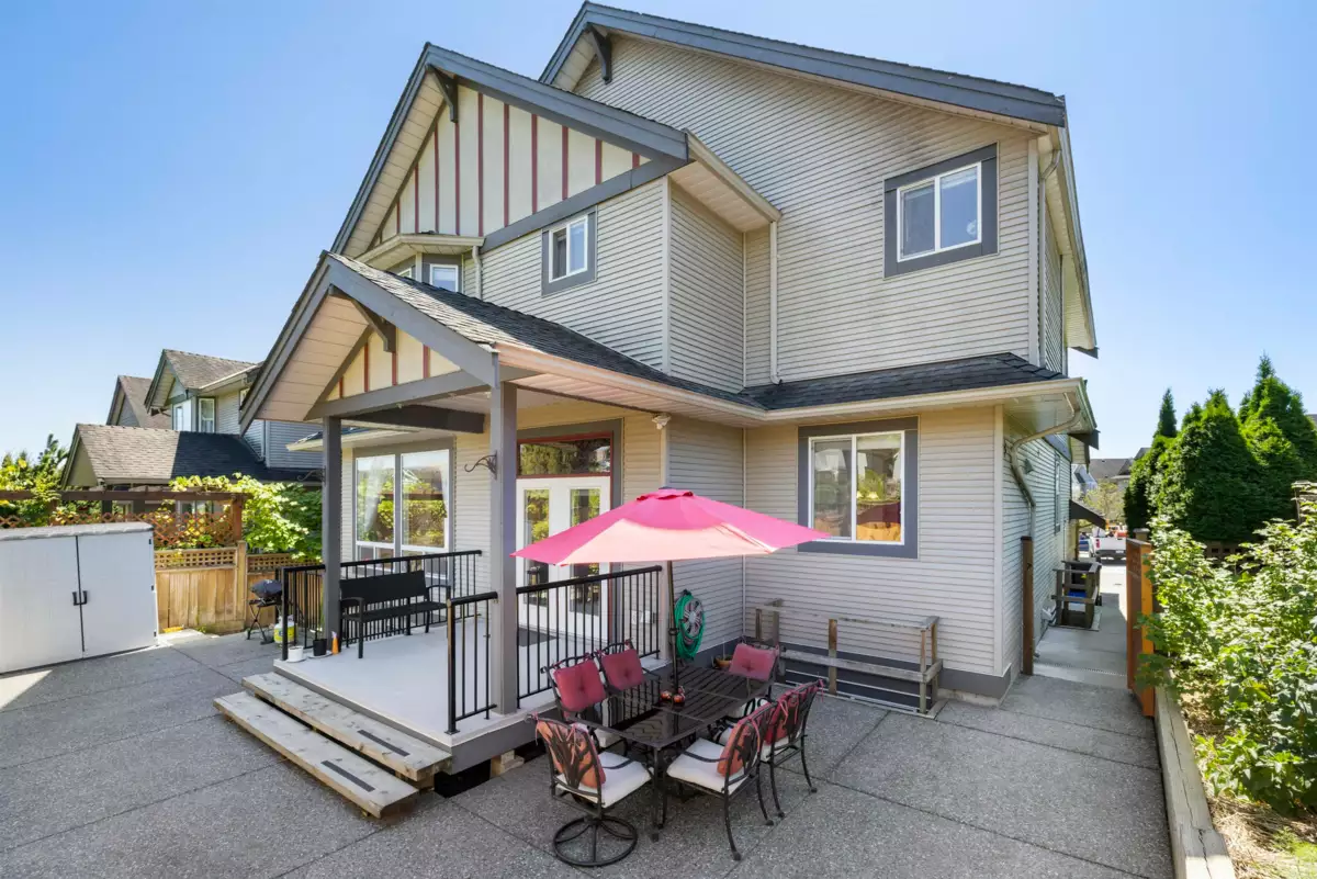Dining Area Photo of 19629 68a Avenue, Langley, BC