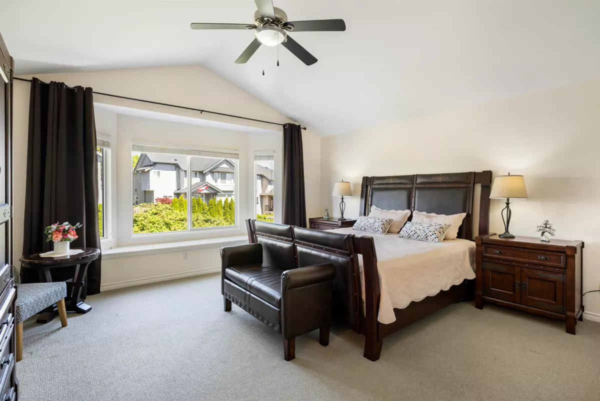 Garden / Landscaping Photo of 19629 68a Avenue, Langley, BC