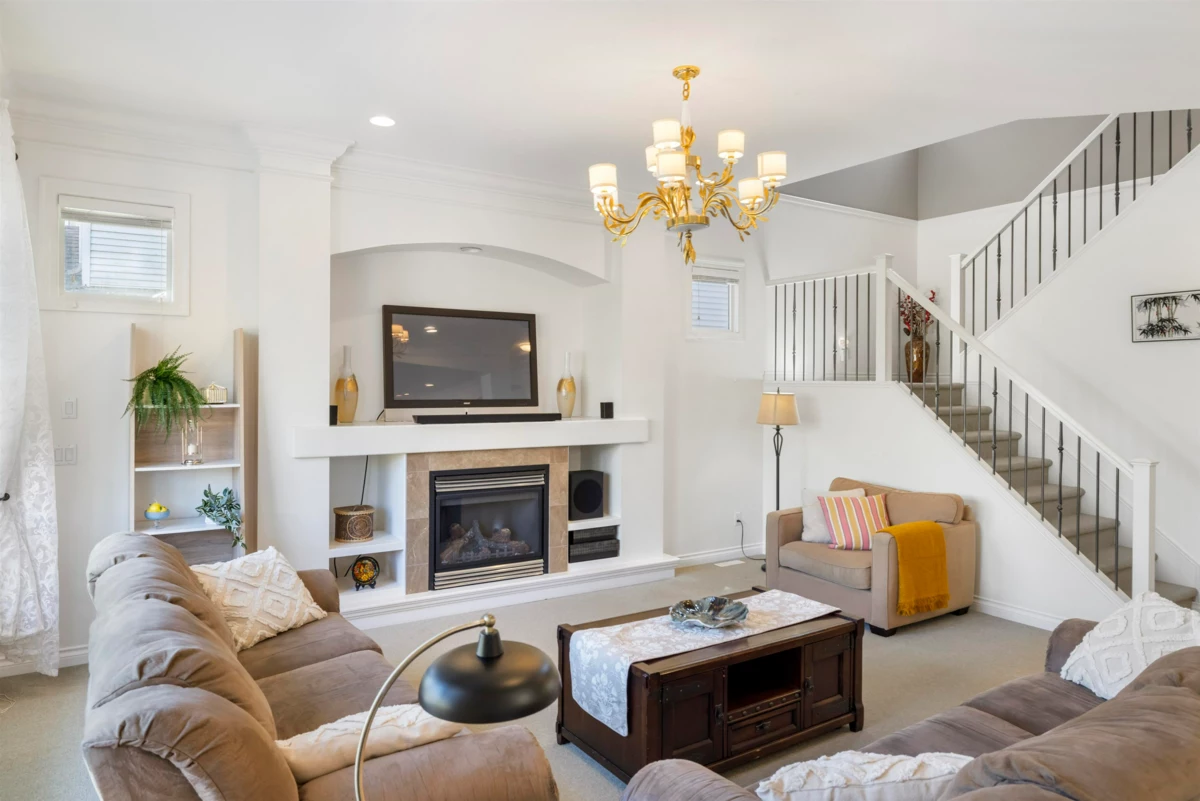 Pantry Photo of 19629 68a Avenue, Langley, BC