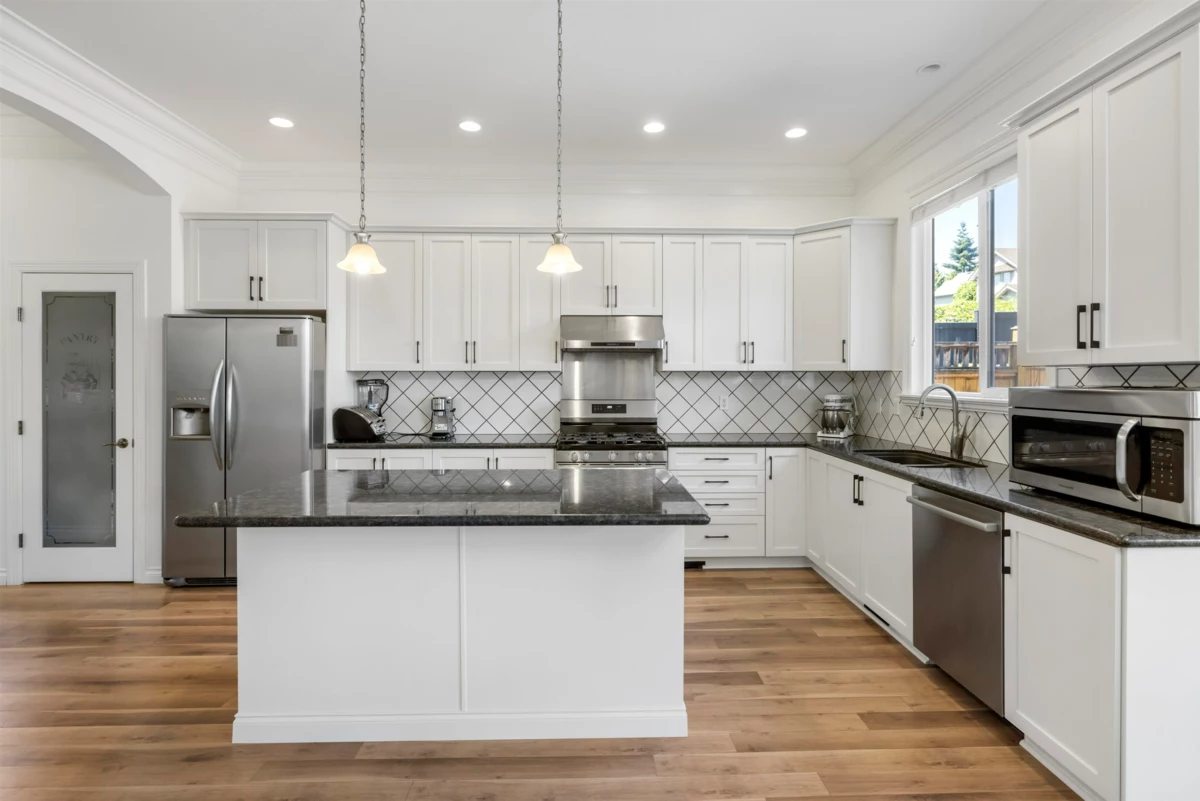Powder Room Photo of 19629 68a Avenue, Langley, BC