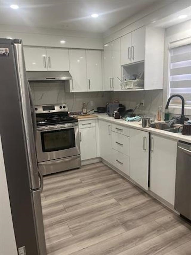 Living Room Photo of 13960 80a Avenue, Surrey, BC