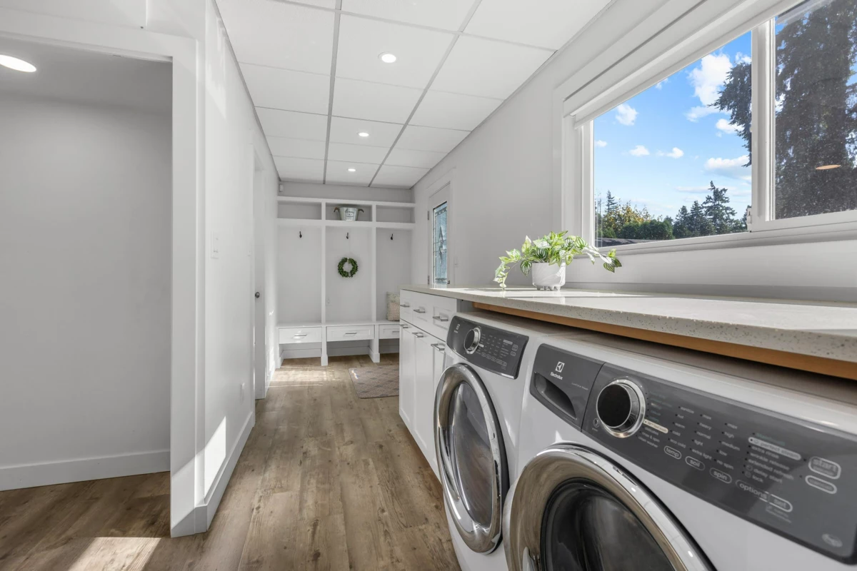 Swimming Pool Photo of 20334 38a Avenue, Langley, BC