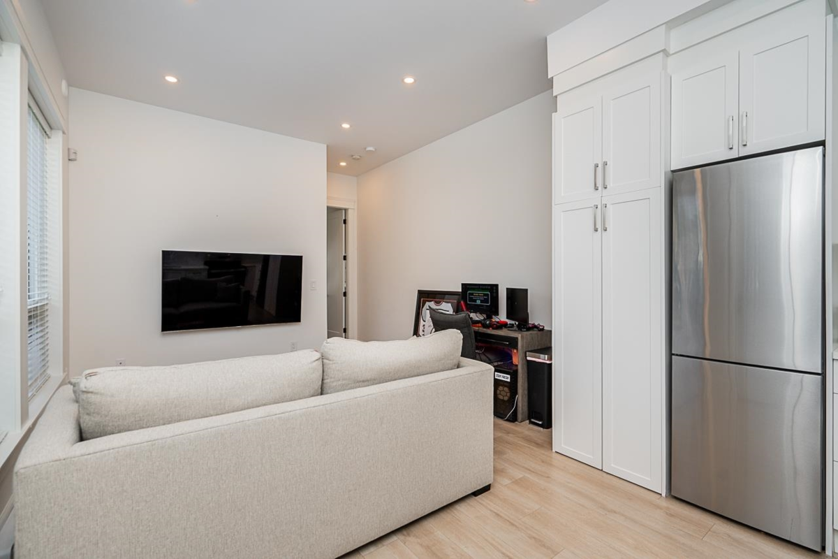 Backyard Photo of 1130 216 Street, Langley, BC