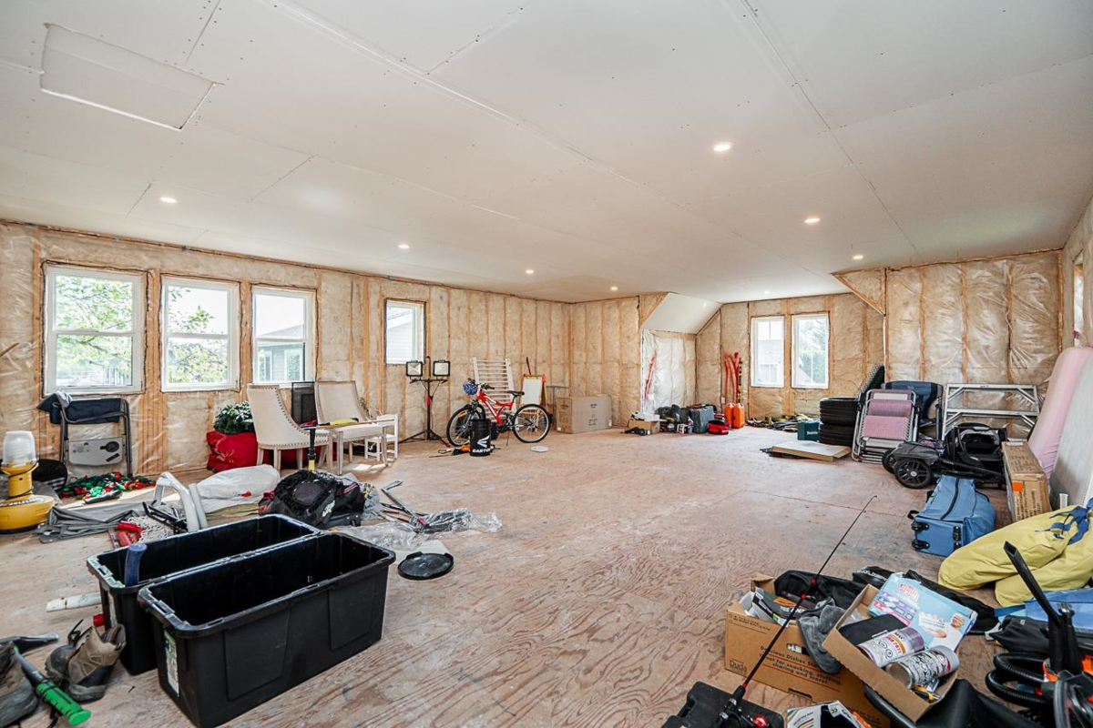 Swimming Pool Photo of 1130 216 Street, Langley, BC