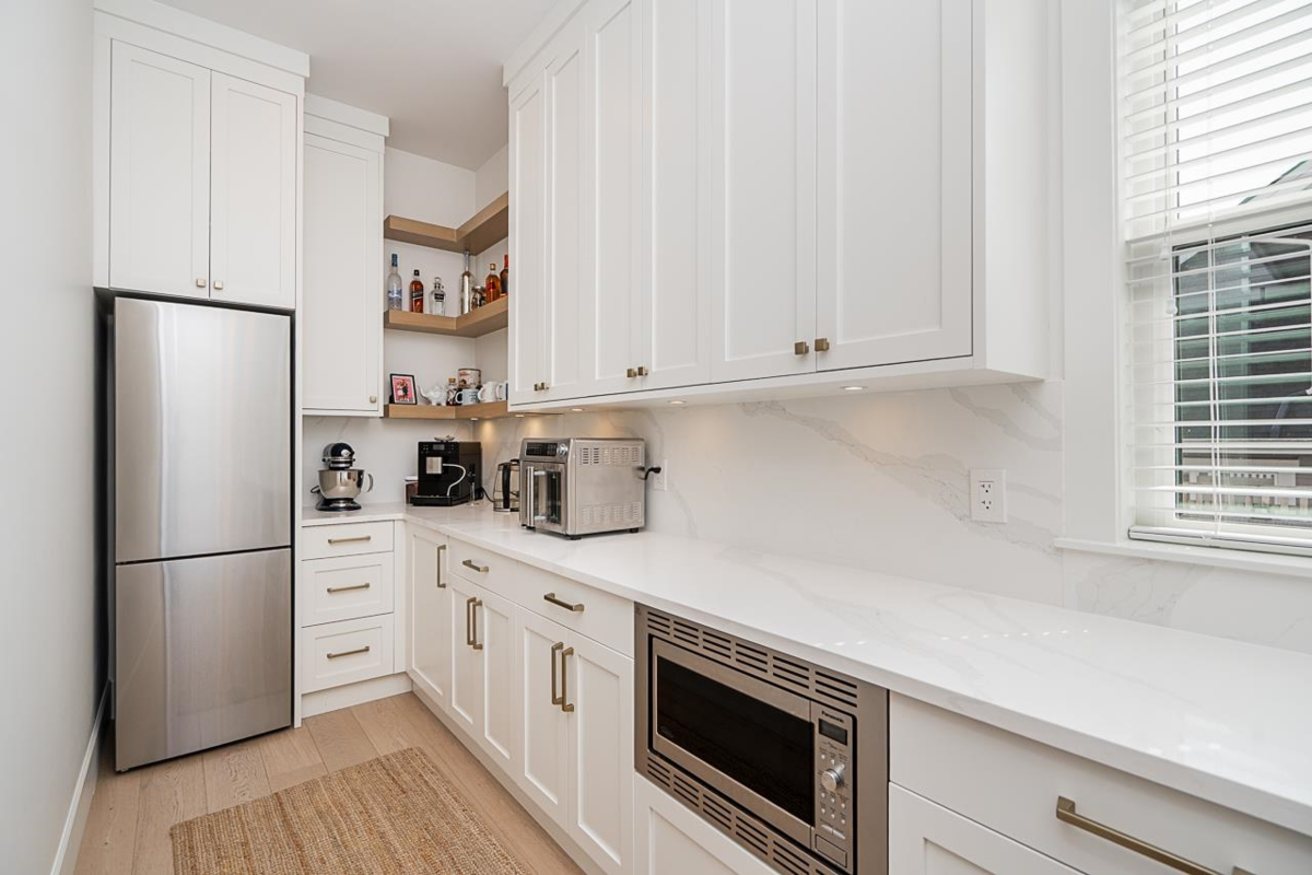 Walk-In Closet Photo of 1130 216 Street, Langley, BC