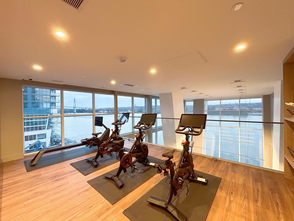 Entry Foyer Photo of 1802 680 Quayside Drive, New Westminster, BC