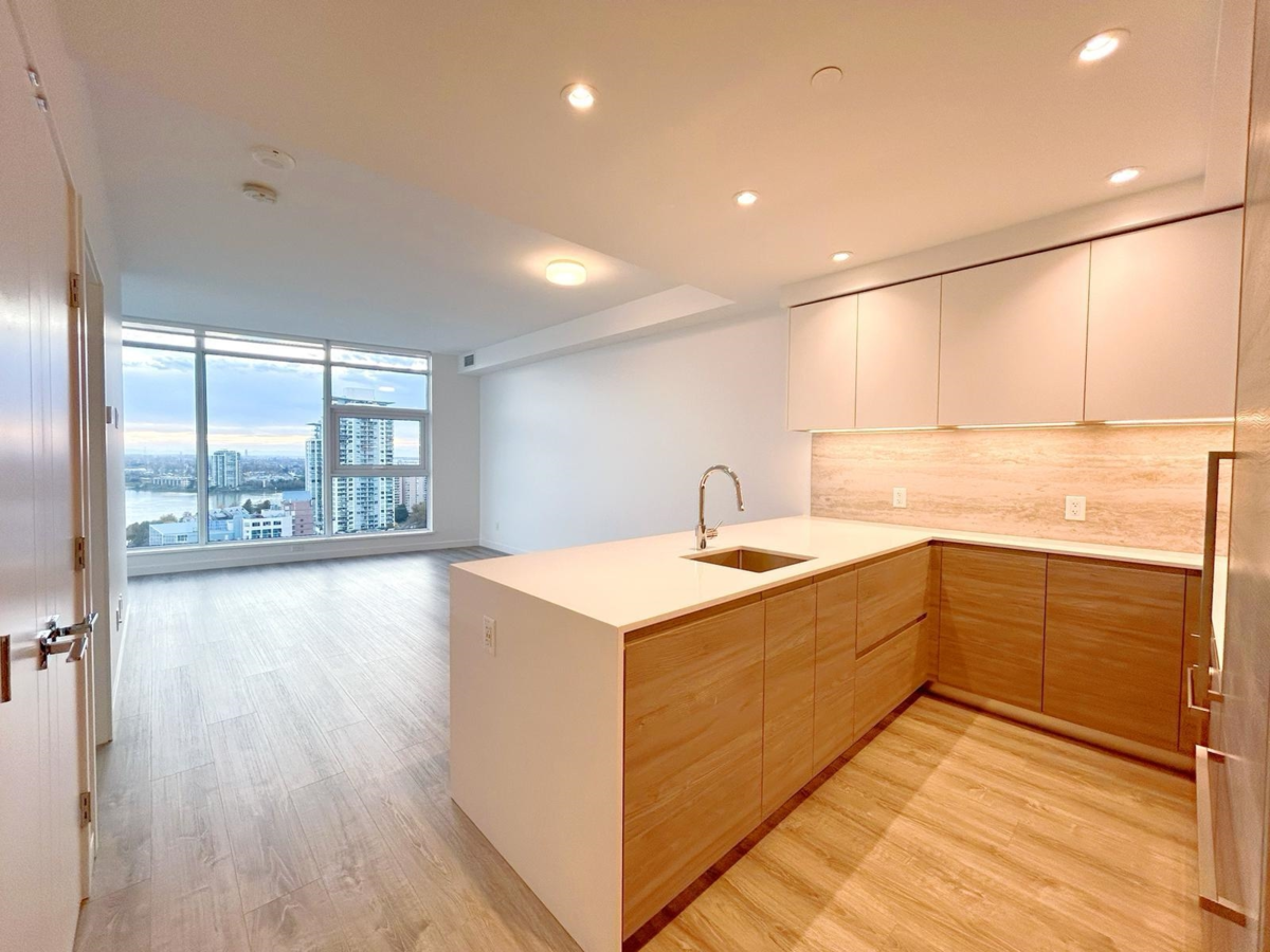 Primary Bedroom Photo of 1802 680 Quayside Drive, New Westminster, BC