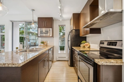 Breakfast Nook Photo of 239 188 Keefer Place, Vancouver, BC