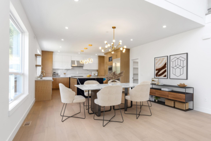 Kitchen Island Photo of 2961 Eaglecrest Drive, Anmore, BC