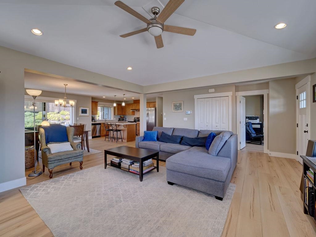 Bedroom 3 Photo of 5537 Peregrine Crescent, Sechelt, BC