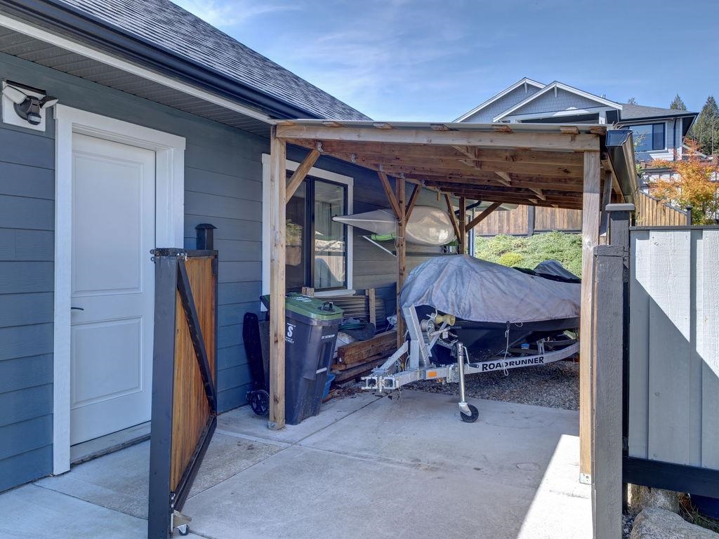 Breakfast Nook Photo of 5537 Peregrine Crescent, Sechelt, BC