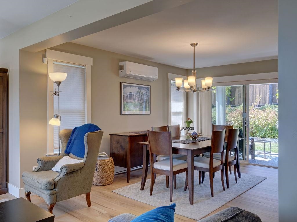 Hallway Photo of 5537 Peregrine Crescent, Sechelt, BC