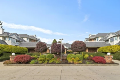 107 13965 16 Avenue, Surrey, BC, Sunnyside Park Surrey — 2 bed apartment/condo for sale