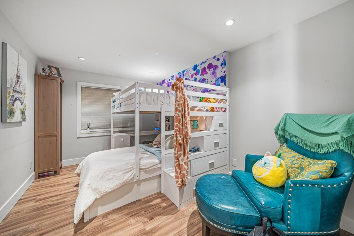 Guest Bathroom Photo of 3630 Bluebonnet Road, North Vancouver, BC