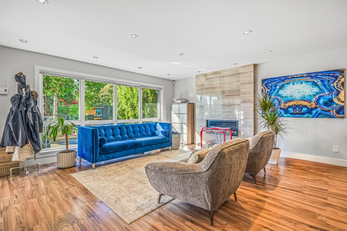 Kitchen Photo of 3630 Bluebonnet Road, North Vancouver, BC