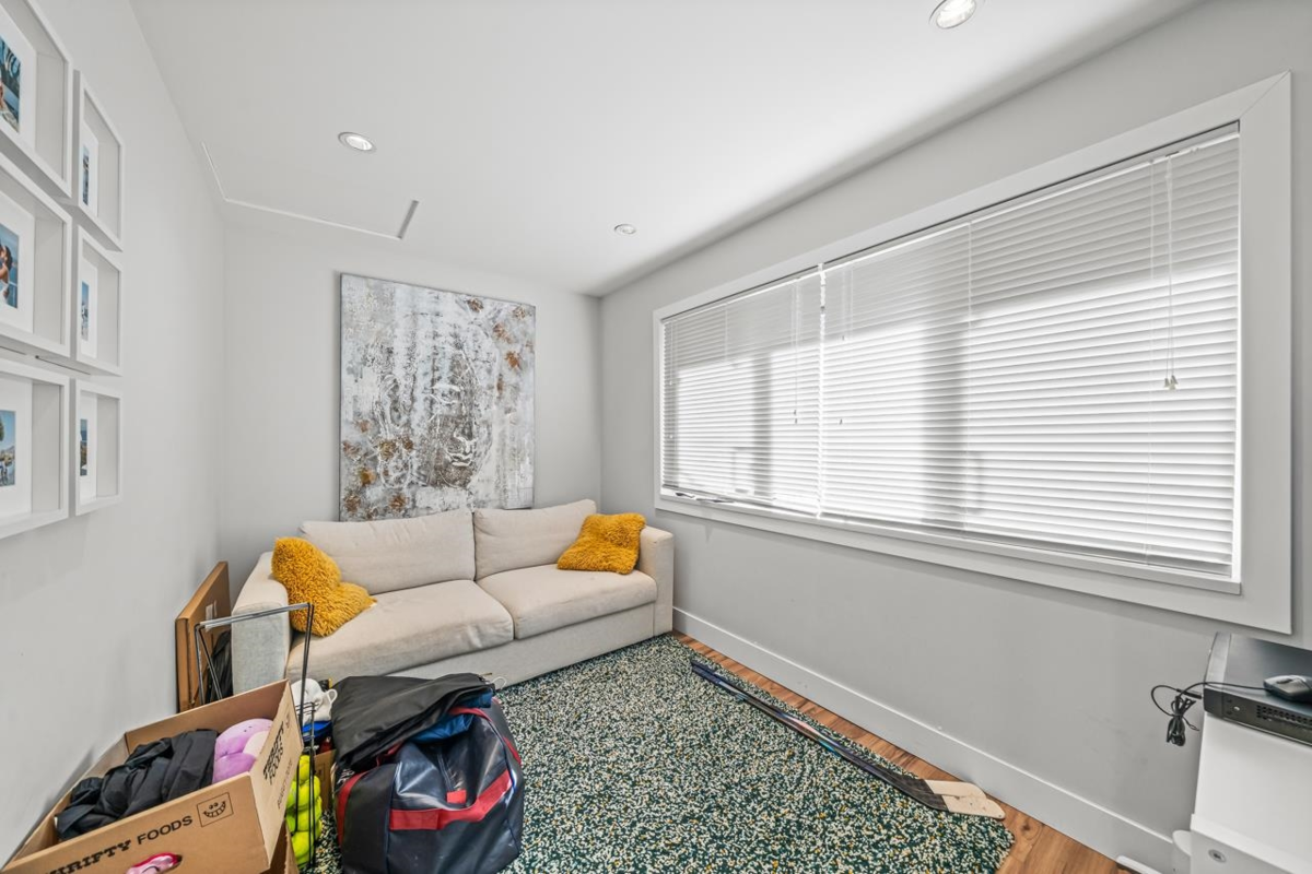 Primary Bedroom Photo of 3630 Bluebonnet Road, North Vancouver, BC