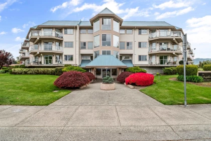 202 7685 Amber Drive, Chilliwack, BC, Chilliwack — Apartment/Condo for sale