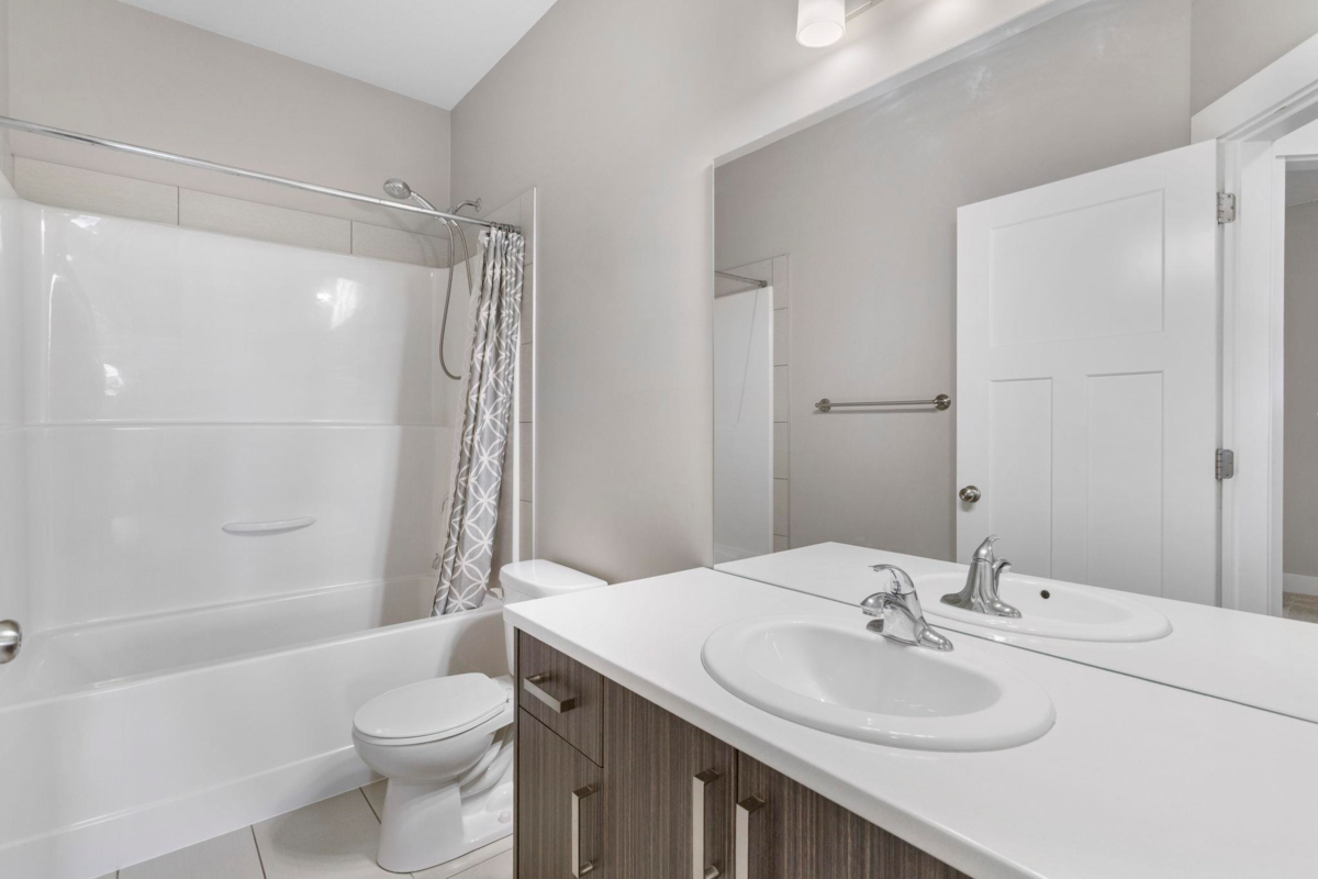 Guest Bathroom Photo of 46260 Tournier Place, Chilliwack, BC