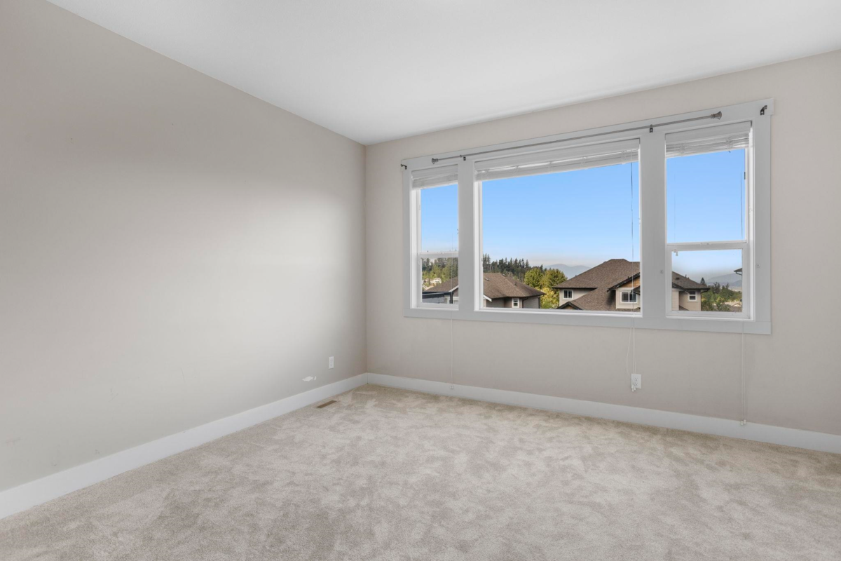 Walk-In Closet Photo of 46260 Tournier Place, Chilliwack, BC