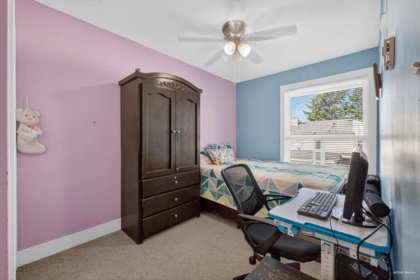 Basement Recreation Room Photo of 266 32550 Maclure Road, Abbotsford, BC