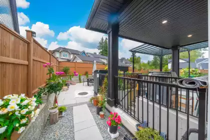 20434 76a Avenue, Langley, BC, Langley — Single Family Residence for sale