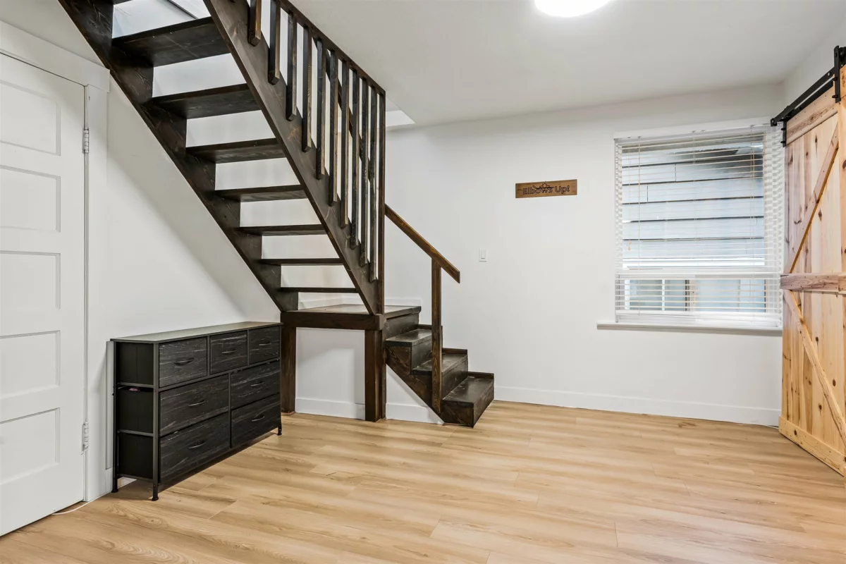 Basement Recreation Room Photo of 275 Fir Street, Cultus Lake, BC