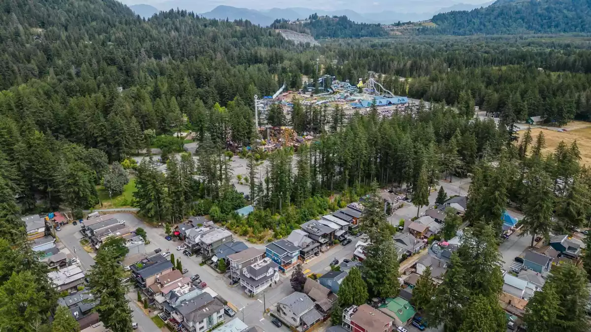 Garden / Landscaping Photo of 275 Fir Street, Cultus Lake, BC