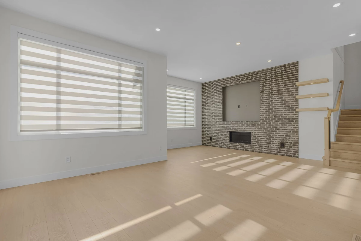 Primary Bathroom Photo of 11 4217 Old Clayburn Road, Abbotsford, BC