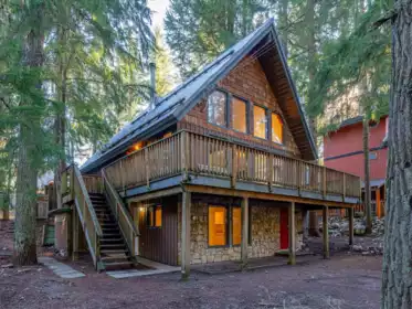 9356 Emerald Drive, Whistler, BC, Whistler — Single Family Residence for sale