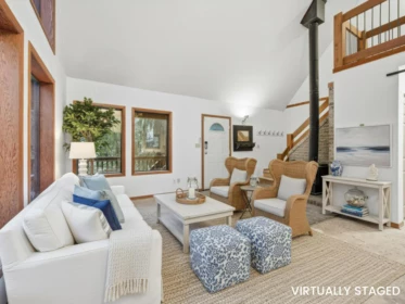 9356 Emerald Drive, Whistler, BC, Whistler — Single Family Residence for sale
