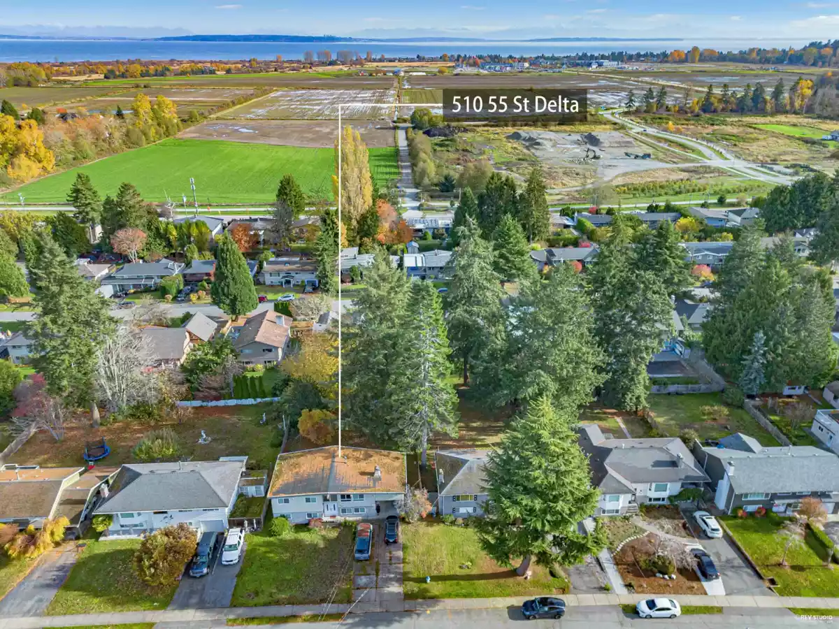 Breakfast Nook Photo of 510 55 Street, Delta, BC