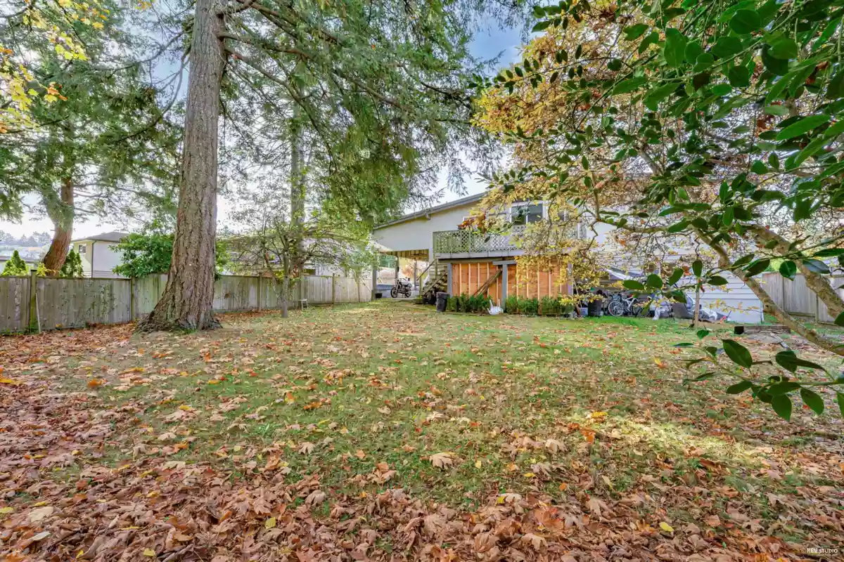 Exterior Rear Photo of 510 55 Street, Delta, BC