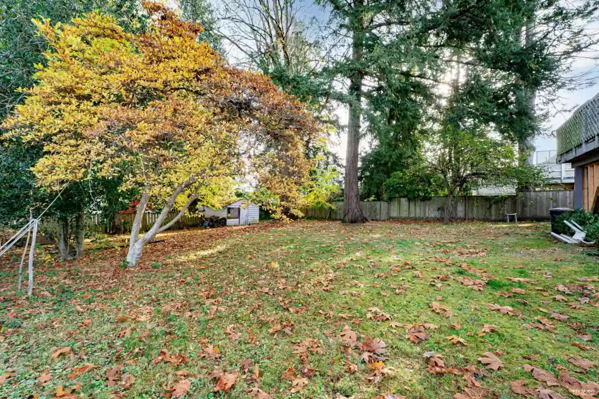 Living Room Photo of 510 55 Street, Delta, BC