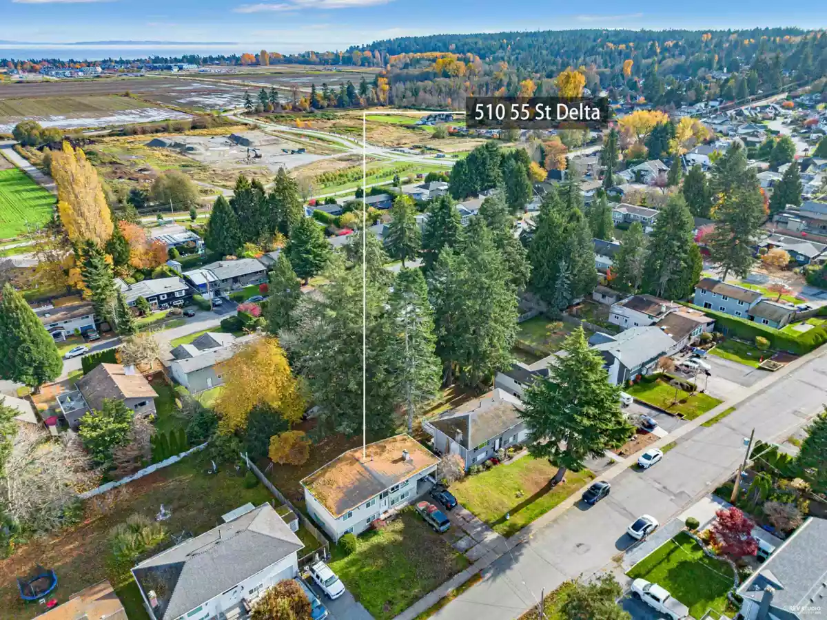 Pantry Photo of 510 55 Street, Delta, BC
