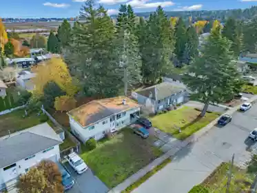 Primary Bedroom Photo of 510 55 Street, Delta, BC