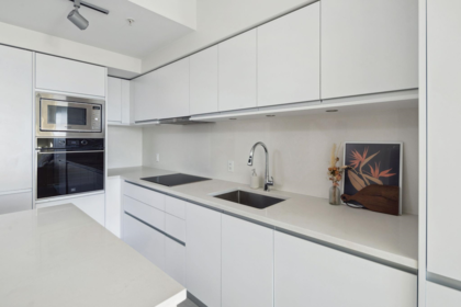 Kitchen Island Photo of 611 180 E 2nd Avenue, Vancouver, BC