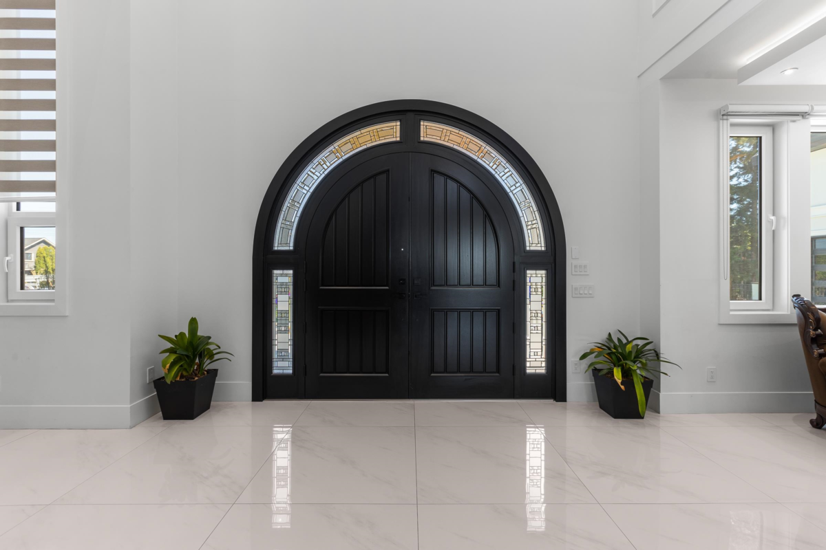 Kitchen Island Photo of 171 Defehr Road, Abbotsford, BC
