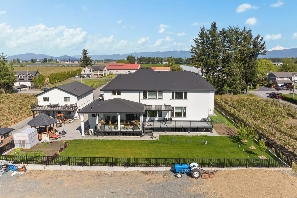 Outdoor Kitchen Photo of 171 Defehr Road, Abbotsford, BC