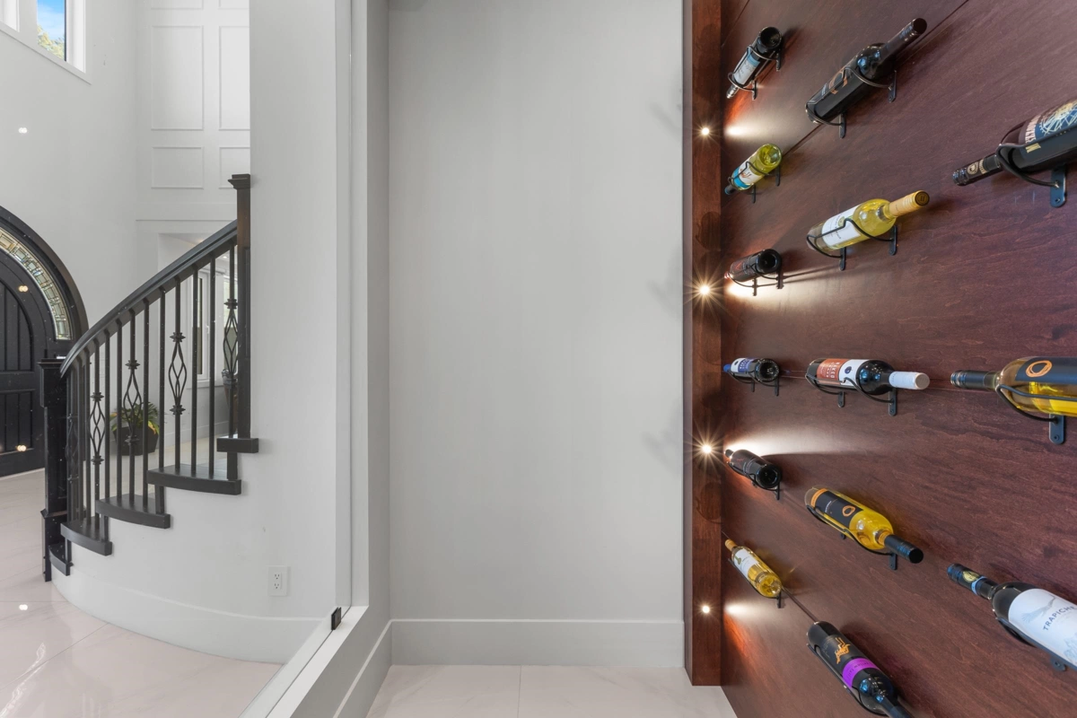 Primary Bathroom Photo of 171 Defehr Road, Abbotsford, BC