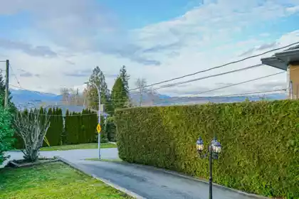 7774 Berkley Street, Burnaby, BC, Burnaby — Single Family Residence for sale