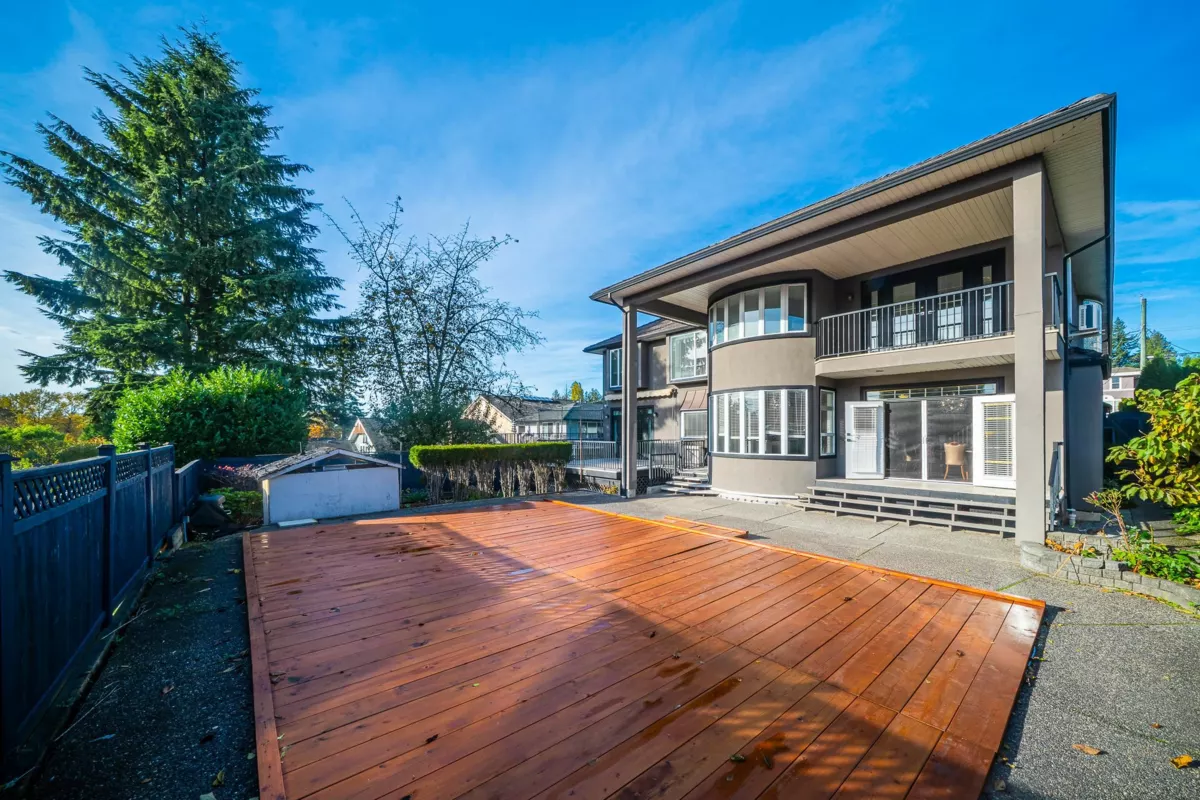 Dining Area Photo of 2126 Lorraine Avenue, Coquitlam, BC