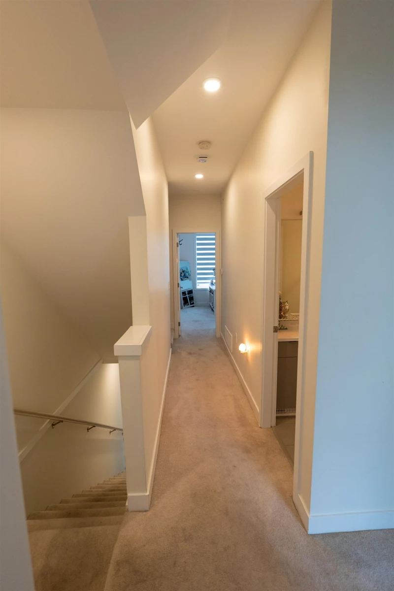 Basement Recreation Room Photo of 6 19628 55a Avenue, Langley, BC