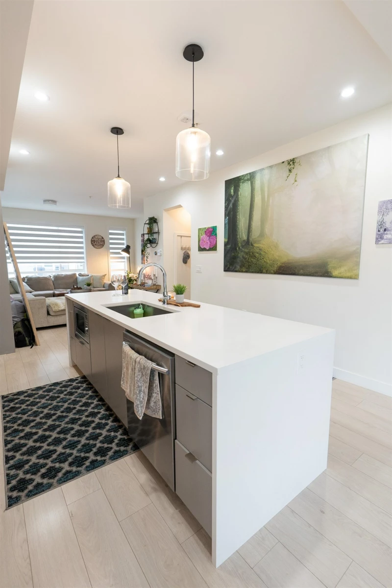 Dining Area Photo of 6 19628 55a Avenue, Langley, BC