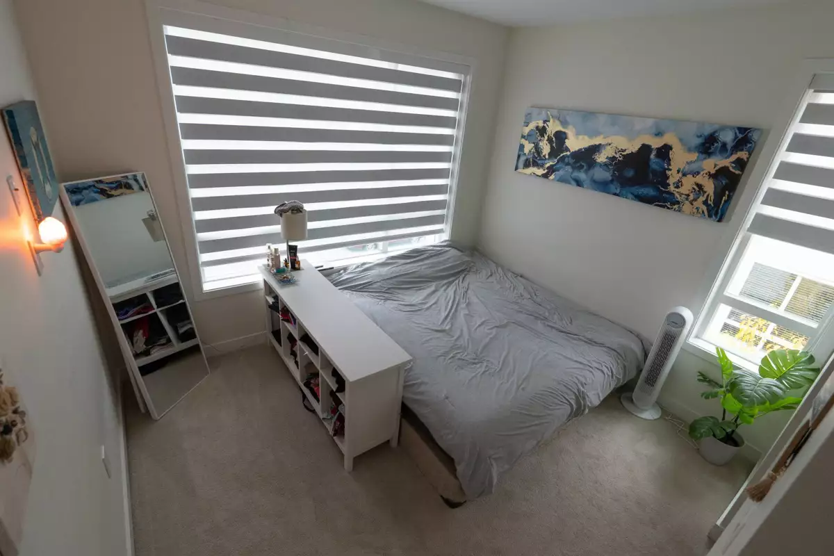 Guest Bathroom Photo of 6 19628 55a Avenue, Langley, BC